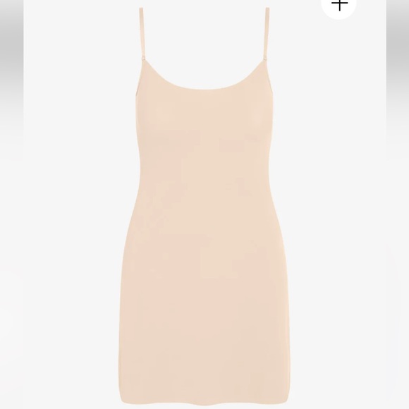 Commando Classic Mini Slip Dress - Picture 2 of 6
